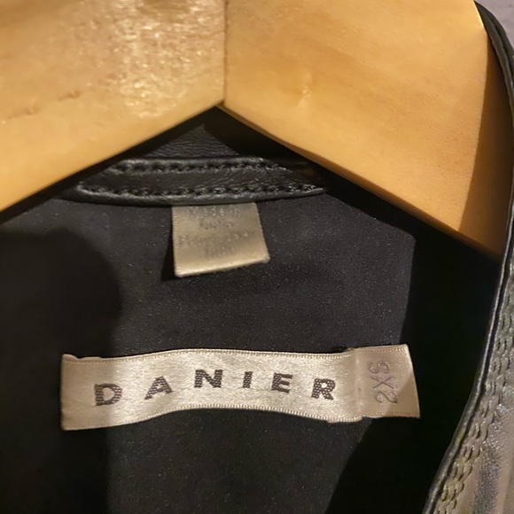 Danier Juliette Leather Jacket - Picture 2 of 3